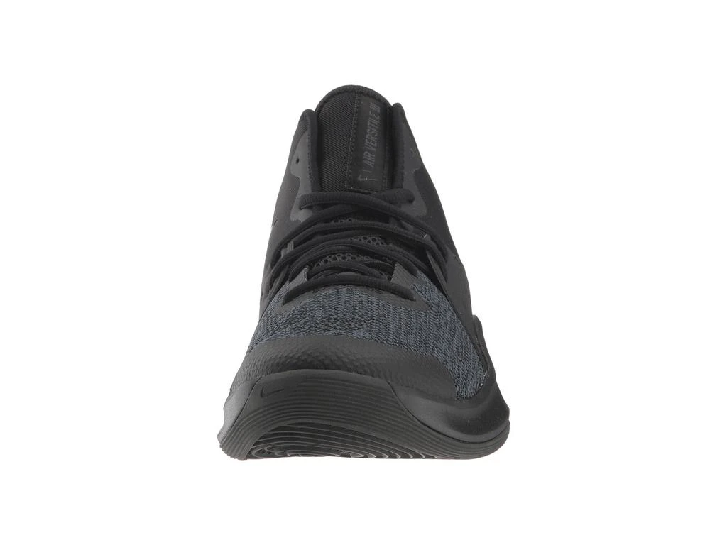 Air Versitile III 商品