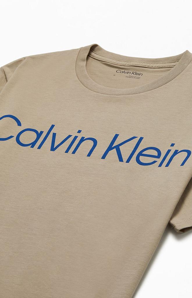 商品Calvin Klein|Large Logo T-Shirt,价格¥236,第4张图片详细描述
