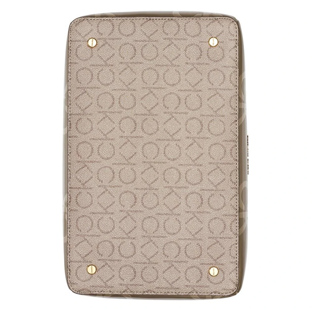 商品Calvin Klein|Ashley Embossed Signature Top Zipper Satchel,价格¥663,第5张图片详细描述