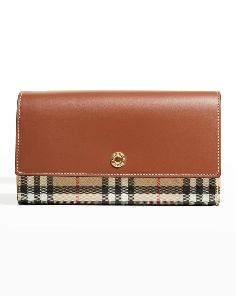 商品Burberry|Hannah Check Leather Crossbody Wallet,价格¥6775,第1张图片