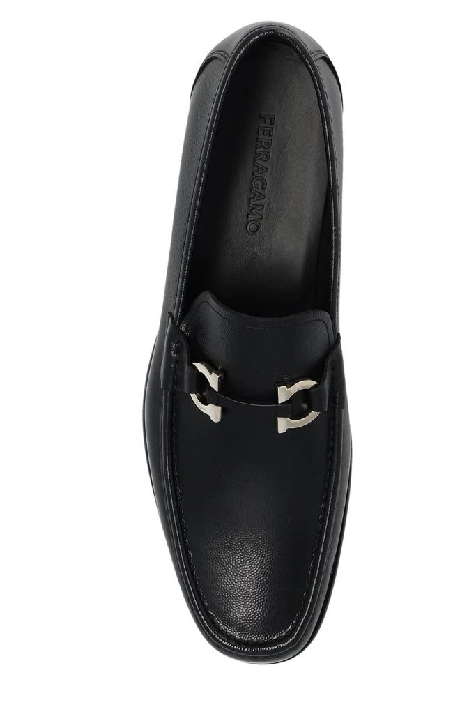 商品Salvatore Ferragamo|Ferragamo Gancini-Plaque Slip-On Loafers,价格¥4442,第4张图片详细描述