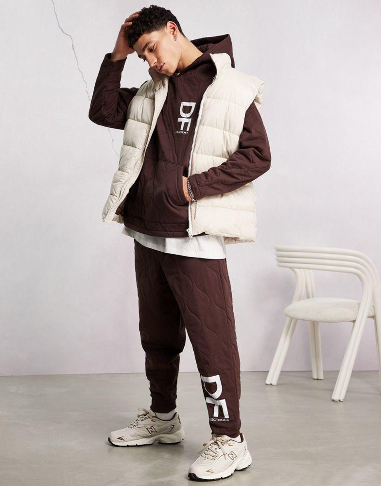 ASOS Dark Future co-ord relaxed joggers with onion quilting and logo print in brown商品第1张图片规格展示