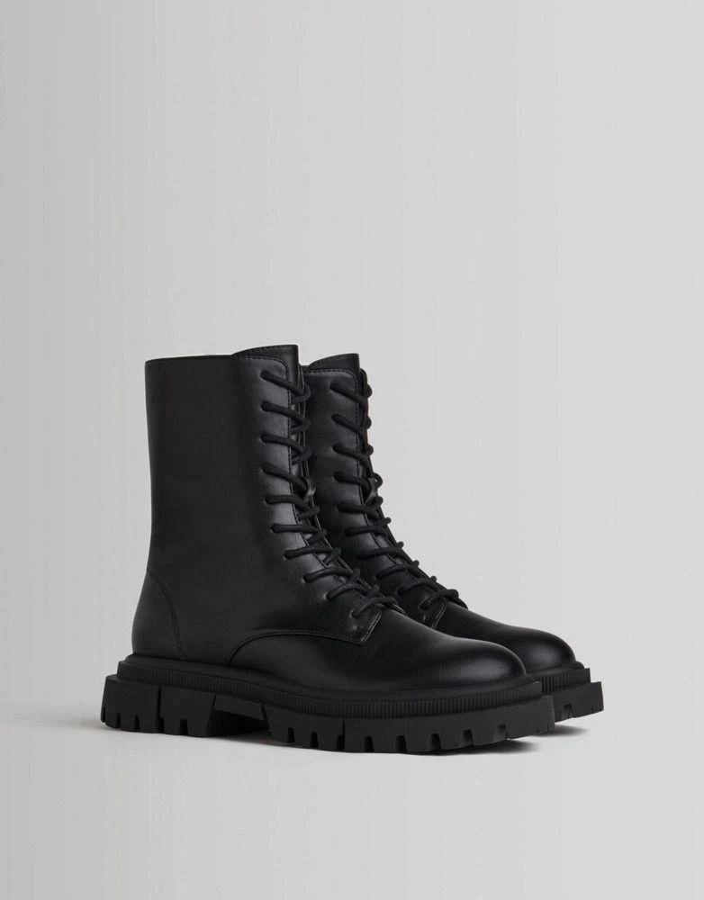 商品Bershka|Bershka lace up ankle boot in black,价格¥269,第1张图片