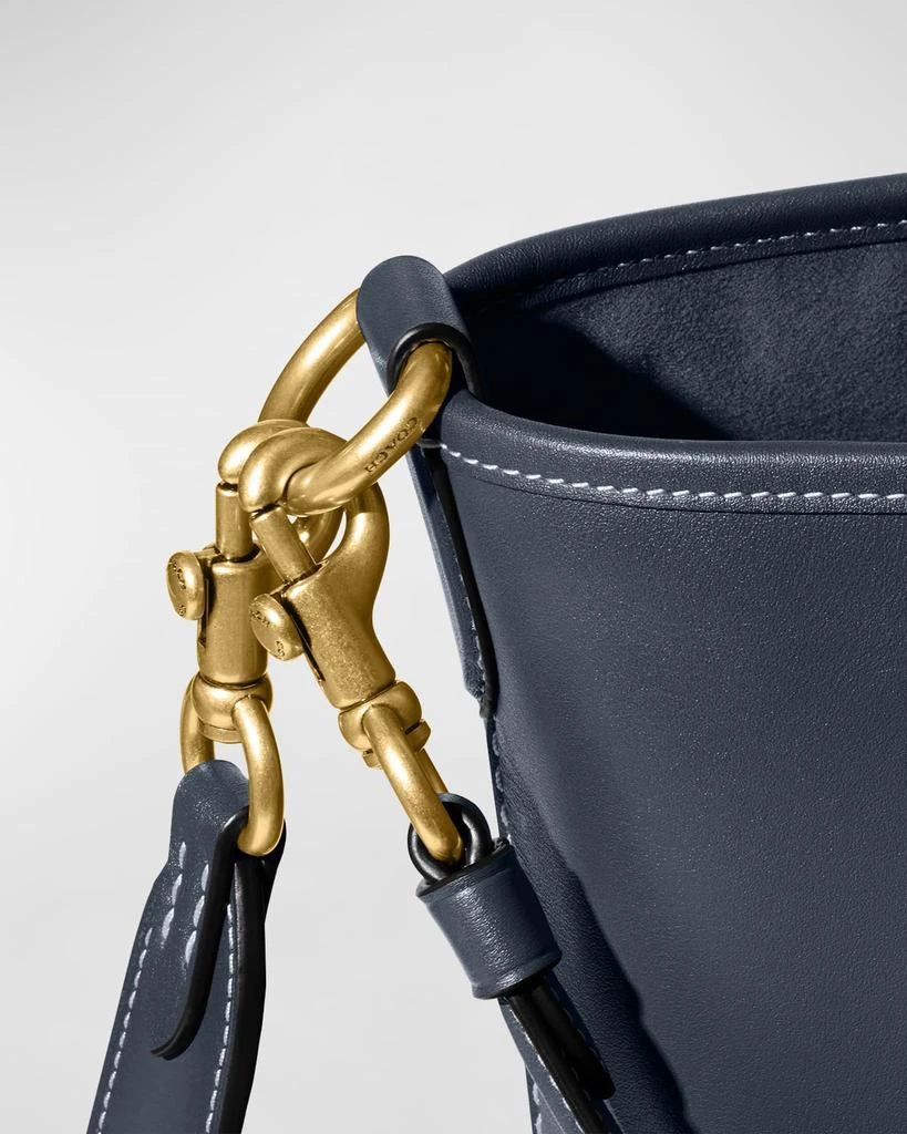 商品Coach|Dakota Glove-Tanned Leather Bucket Bag,价格¥3710,第4张图片详细描述