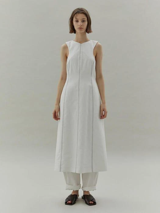 商品Low Classic|STITCH SLEEVELESS DRESS WHITE,价格¥1470,第4张图片详细描述