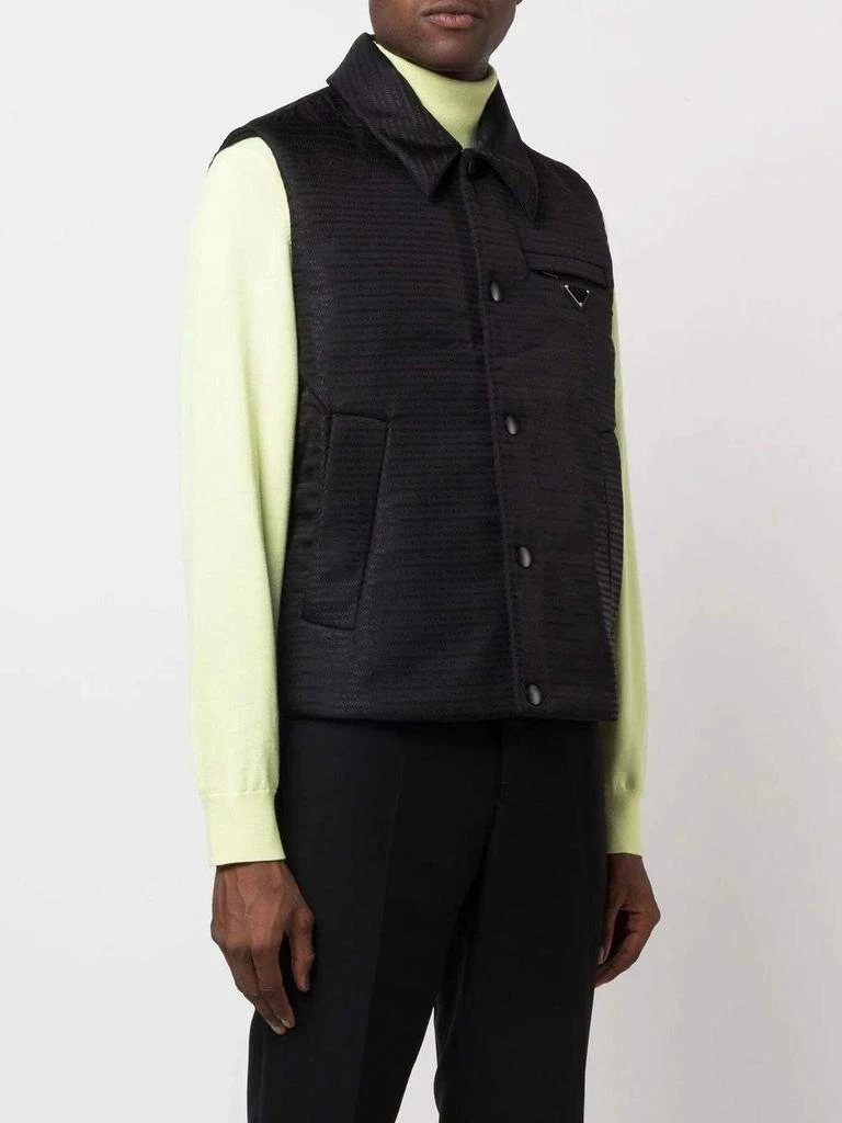 商品Prada|PRADA logo-plaque detail vest,价格¥9968,第3张图片详细描述