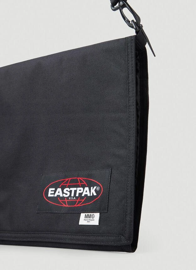 商品MAISON MARGIELA|x Eastpak Crew XL Shoulder Bag in Black,价格¥520,第4张图片详细描述