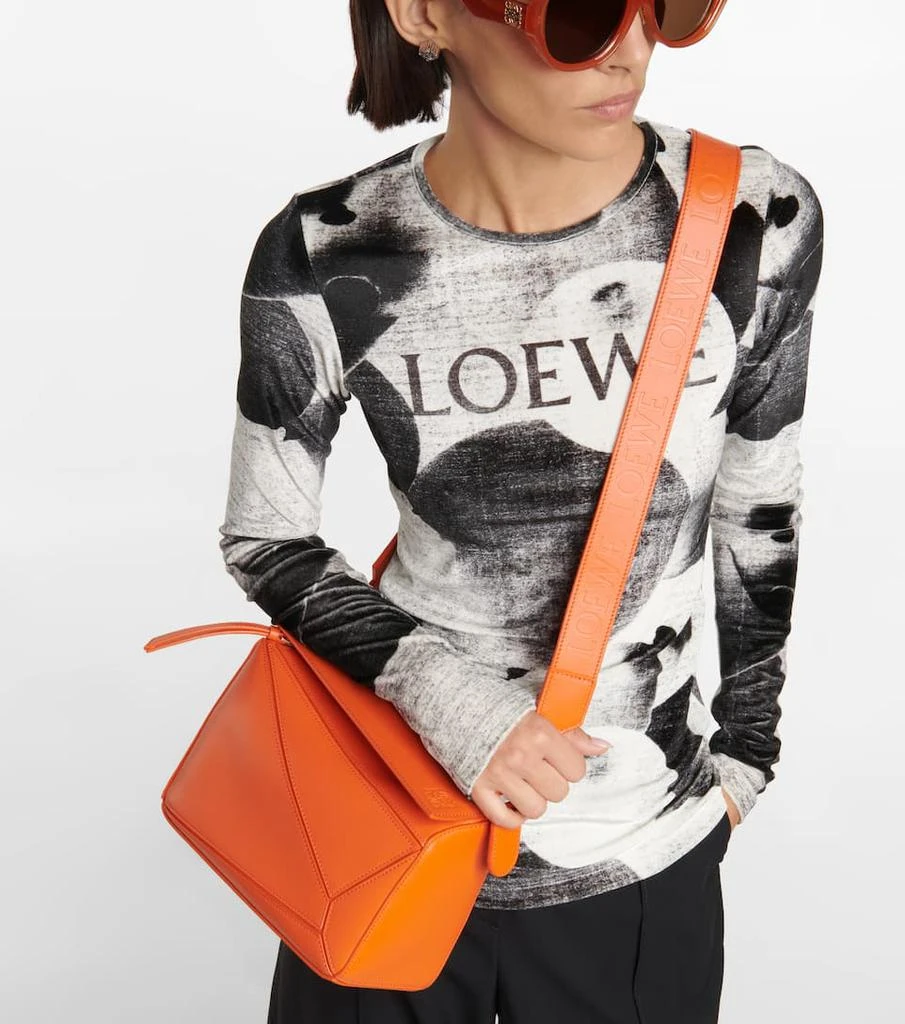 商品Loewe|Puzzle Small leather shoulder bag,价格¥24210,第2张图片详细描述