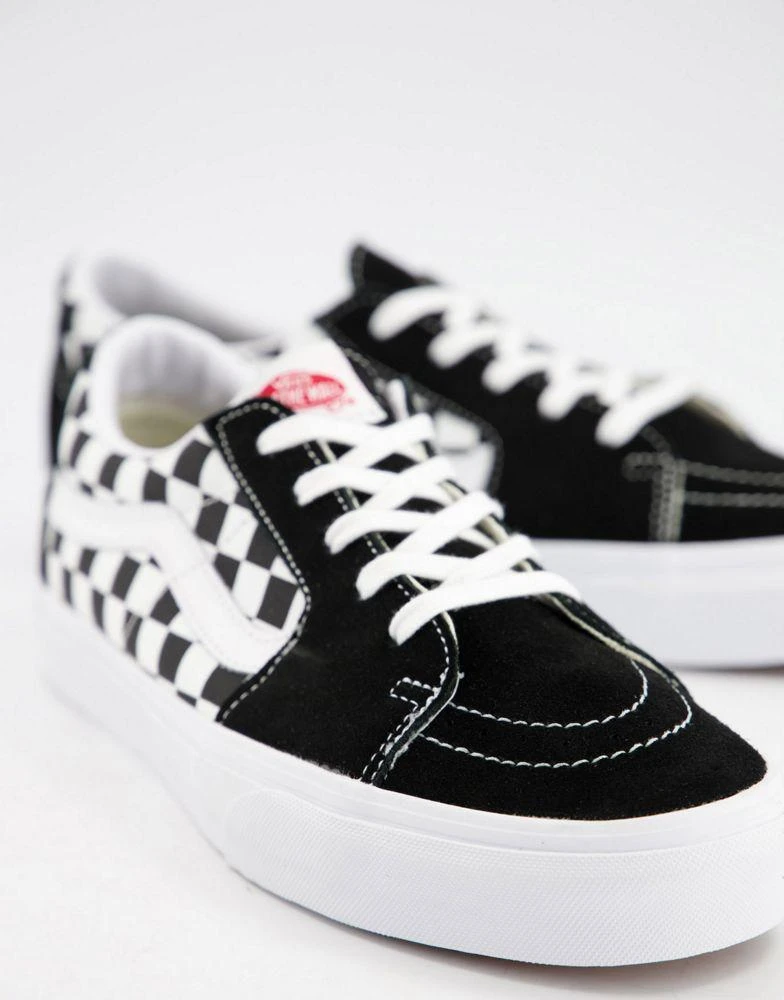 商品Vans|Vans SK8-Low checkerboard suede trainers in black,价格¥404,第3张图片详细描述