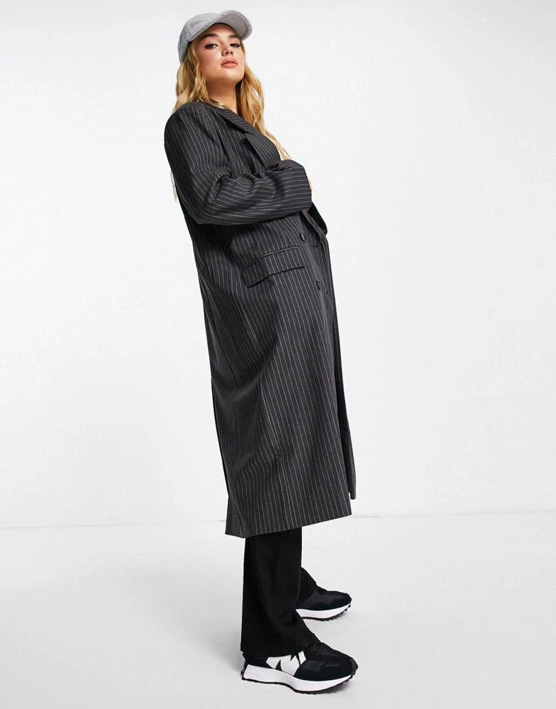 商品Topshop|Topshop pinstripe oversized dad coat in charcoal,价格¥357,第4张图片详细描述