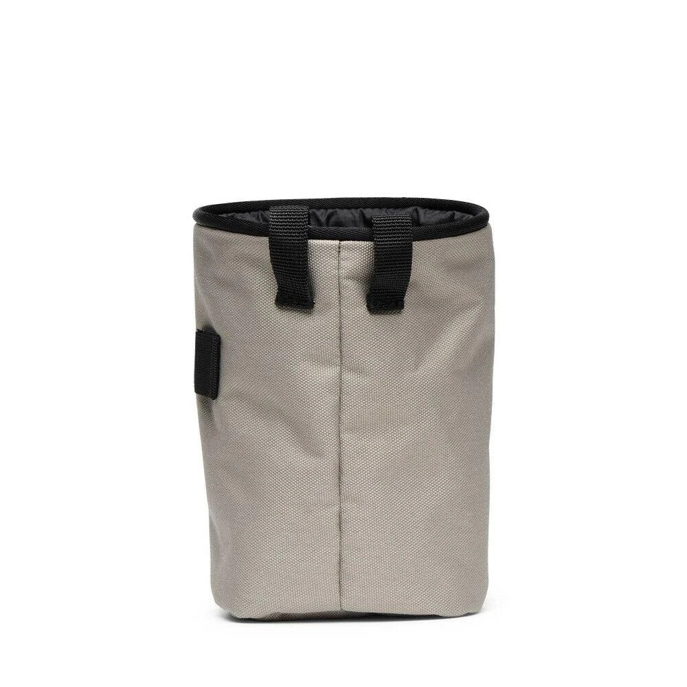 商品Black Diamond|Mojo Chalk Bag,价格¥107,第2张图片详细描述