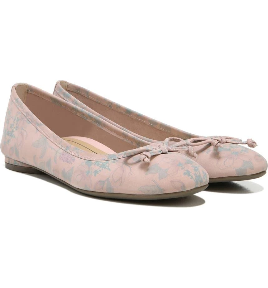 Callisto Floral Print Flat 商品