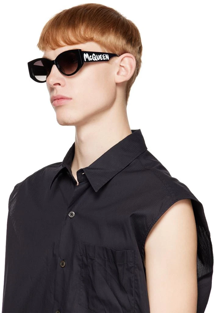 商品Alexander McQueen|Black Graffiti Sunglasses,价格¥814,第4张图片详细描述