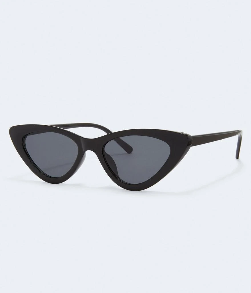 商品Aeropostale|Aeropostale Narrow Extreme Cateye Sunglasses,价格¥61,第2张图片详细描述