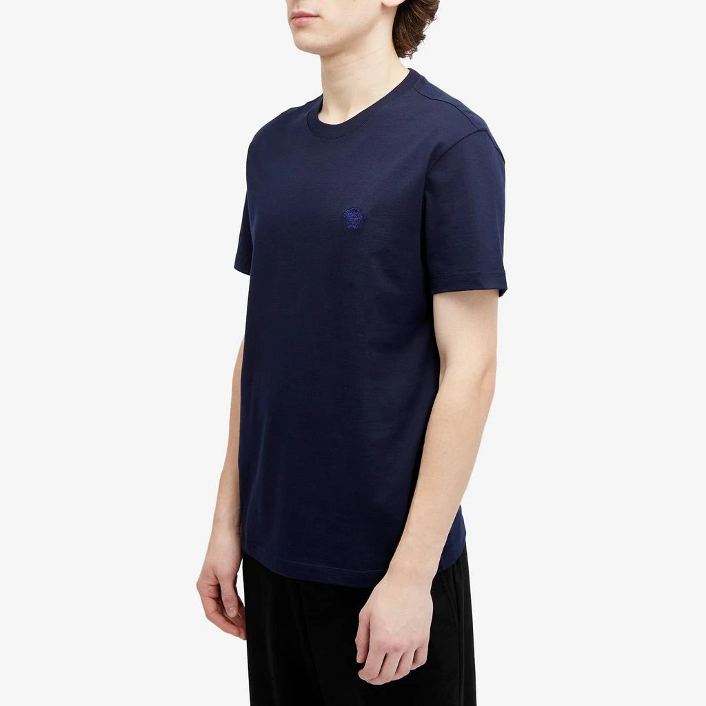 商品Versace|Versace Embroidered Medusa Tee,价格¥2682,第2张图片详细描述