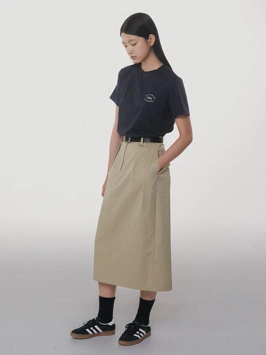 商品tetu|Classic Pin Tuck Skirt_Beige,价格¥941,第2张图片详细描述