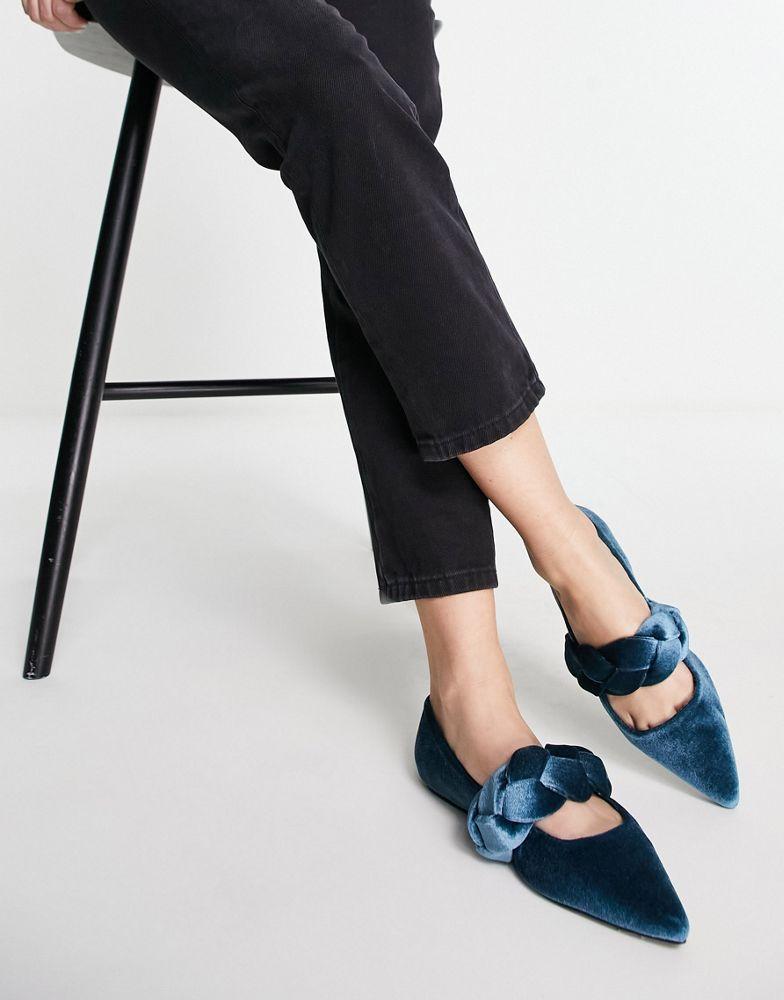 ASOS DESIGN Liberty plaited pointed ballet flats in blue velvet商品第1张图片规格展示