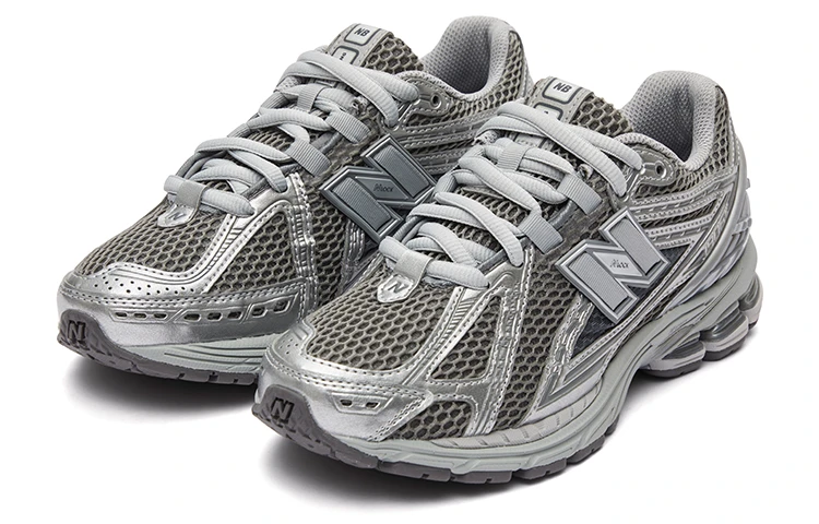 商品[国内直发] New Balance|[预售3天]NB 1906R Y2K 情侣款  裸眼3D  时尚运动舒适 低帮跑步鞋 男女同款 银灰,价格¥690,第5张图片详细描述