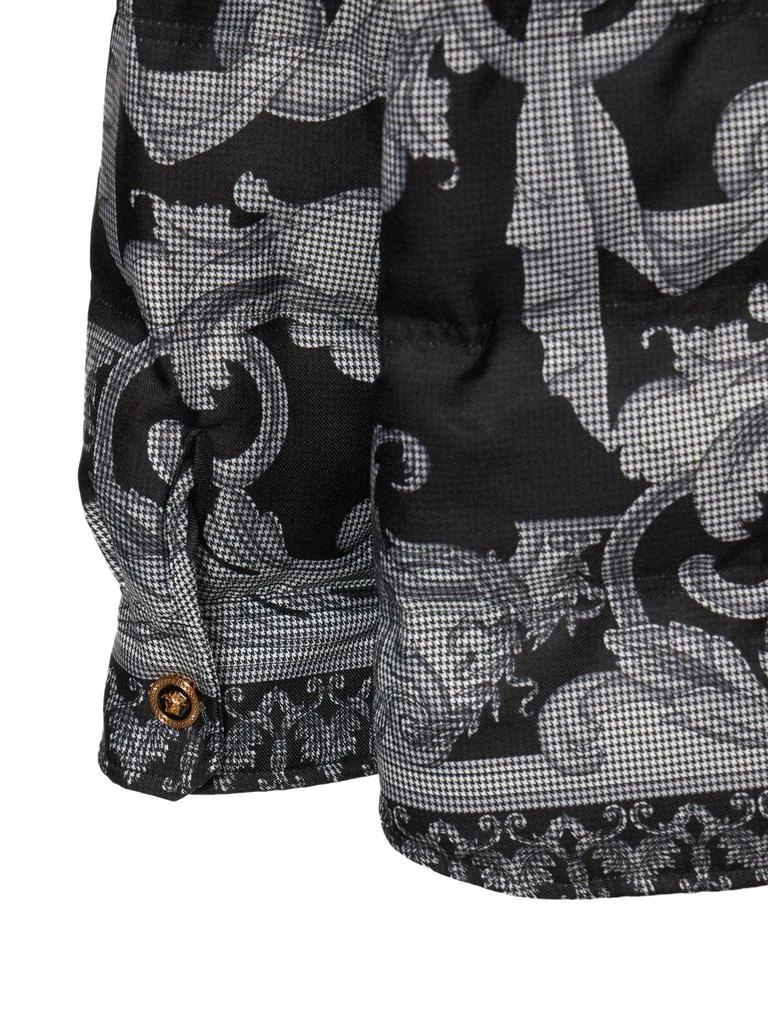 商品Versace|Baroque Print Tech Puffer Jacket,价格¥12796,第5张图片详细描述