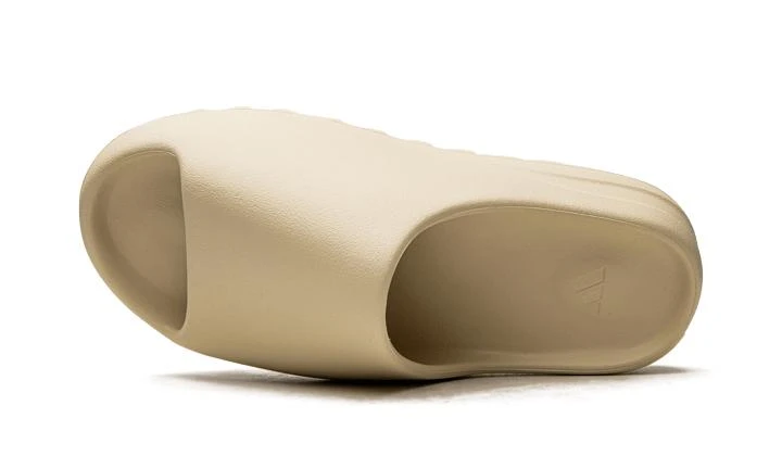 Adidas Yeezy Slide 商品