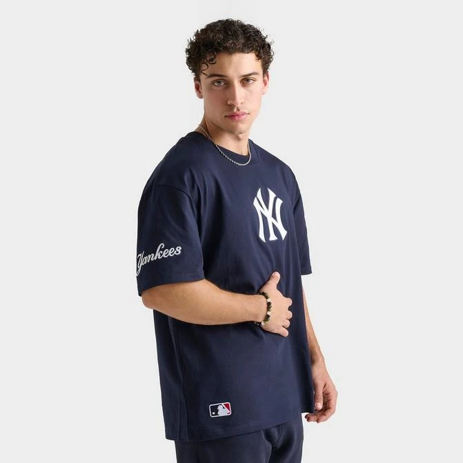 商品Pro Standard|Men's Pro Standard New York Yankees MLB Logo T-Shirt,价格¥302,第1张图片