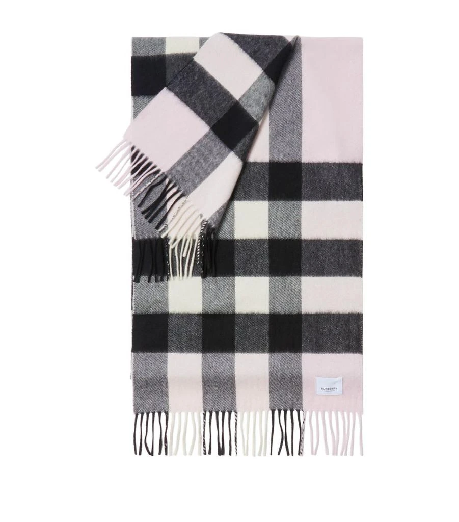 商品Burberry|Cashmere Check Scarf,价格¥5043,第3张图片详细描述