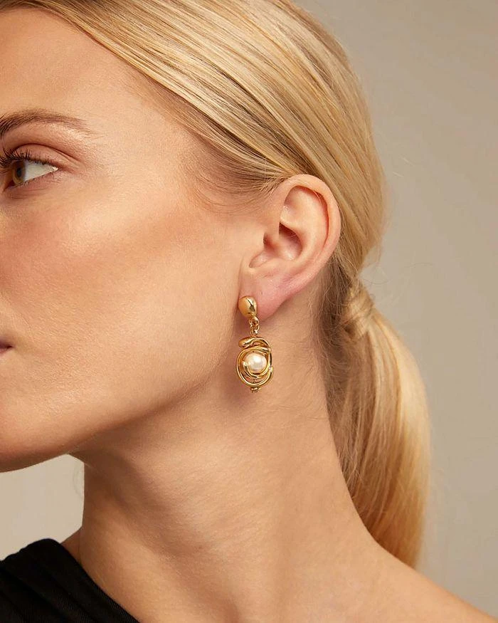 商品Uno de 50|Planets Mother of Pearl Drop Earrings in 18K Gold Plated Sterling Silver,价格¥1156,第3张图片详细描述