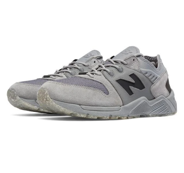 商品New Balance|009 Reflective慢跑休闲鞋,价格¥245,第1张图片