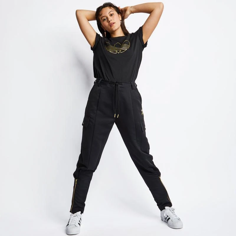 商品Adidas|adidas Originals Relaxed Risque Cargo - Women Pants,价格¥609,第2张图片详细描述