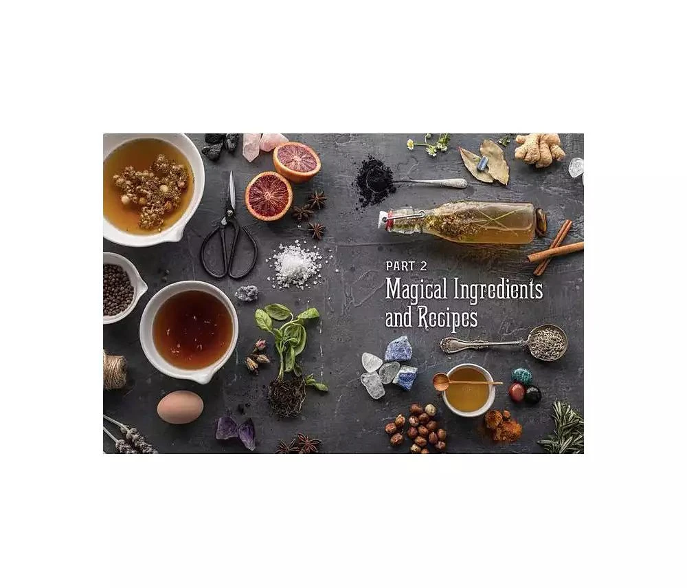 WitchCraft Cocktails: 70 Seasonal Drinks Infused with Magic & Ritual by Julia Halina Hadas 商品