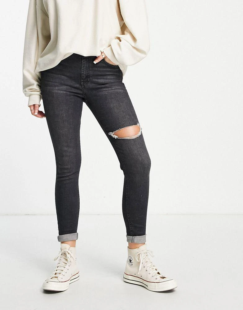 商品Topshop|Topshop Jamie jeans with thigh rip jean in washed black,价格¥128,第4张图片详细描述