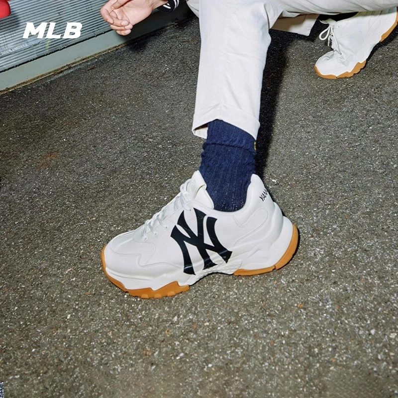 【国内现货】MLB| 官方 男女款情侣复古老爹鞋简约厚底运动休闲 商品