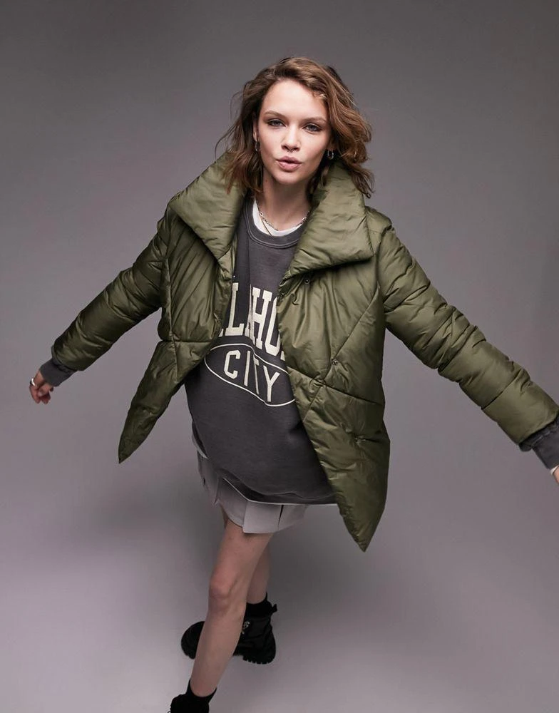 商品Topshop|Topshop mid length tie belted puffer jacket in forest green,价格¥391,第3张图片详细描述