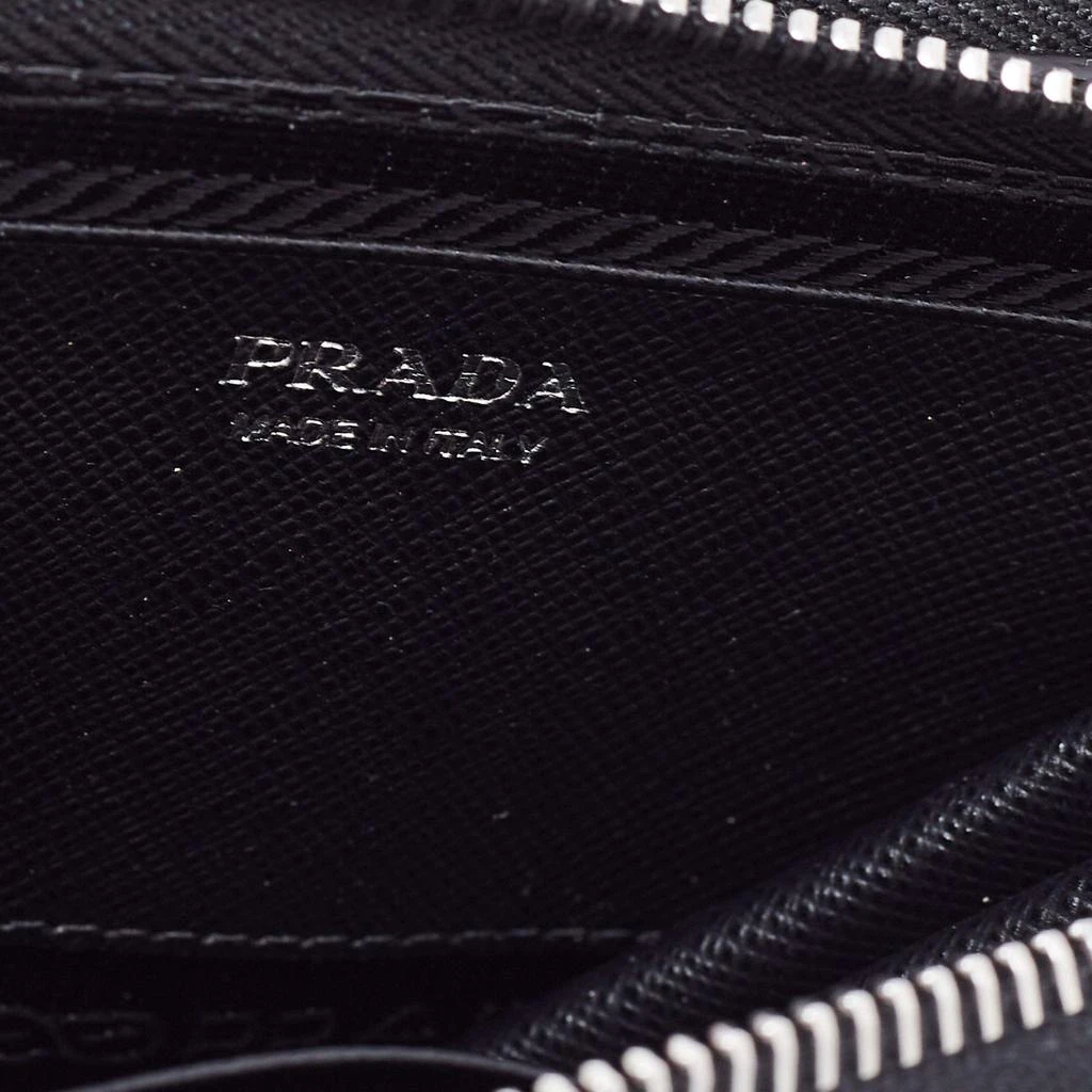 Prada Black Saffiano Leather Mini Triangular Pouch Bag 商品