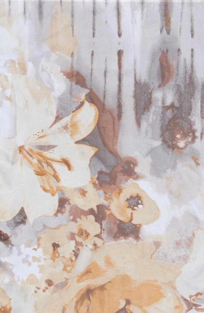 商品Vince Camuto|Dip Dye Floral Oblong Scarf,价格¥107,第2张图片详细描述