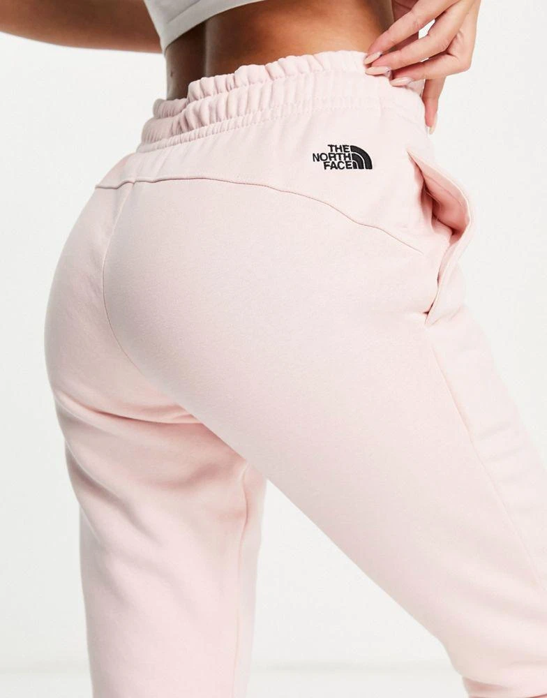 商品The North Face|The North Face Tight joggers in pink Exclusive at ASOS,价格¥345,第2张图片详细描述