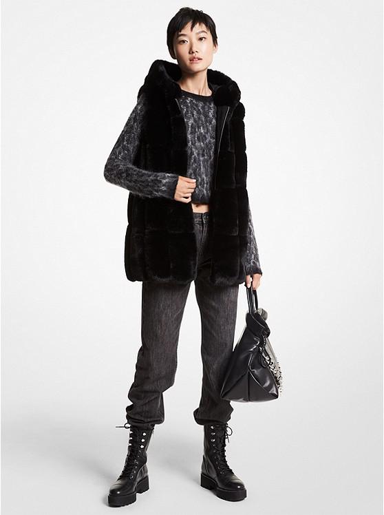 Quilted Faux Fur Hooded Vest商品第1张图片规格展示