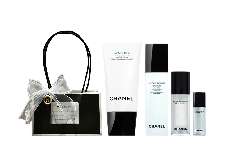 商品[国内直发] Chanel|香奈儿 山茶花 润泽护肤套装 保湿滋润修护补水 二件套/三件套/四件套,价格¥1313,第7张图片详细描述