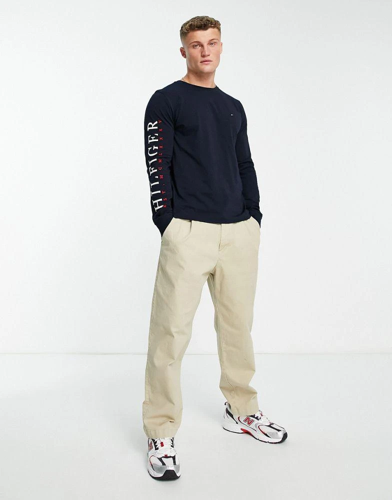 商品Tommy Hilfiger|Tommy Hilfiger long sleeve t-shirt in navy,价格¥424,第4张图片详细描述