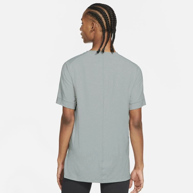 商品NIKE|Nike Yoga Dri-FIT Short Sleeve Top - Men's,价格¥373,第2张图片详细描述