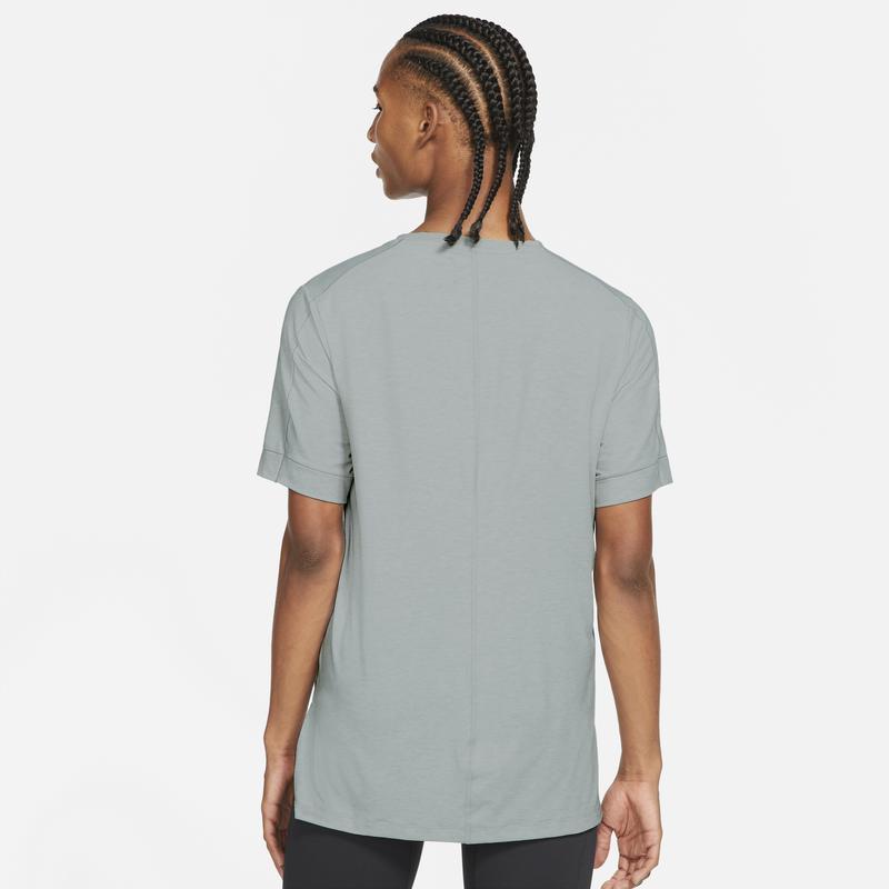 商品NIKE|Nike Yoga Dri-FIT Short Sleeve Top - Men's,价格¥369,第4张图片详细描述