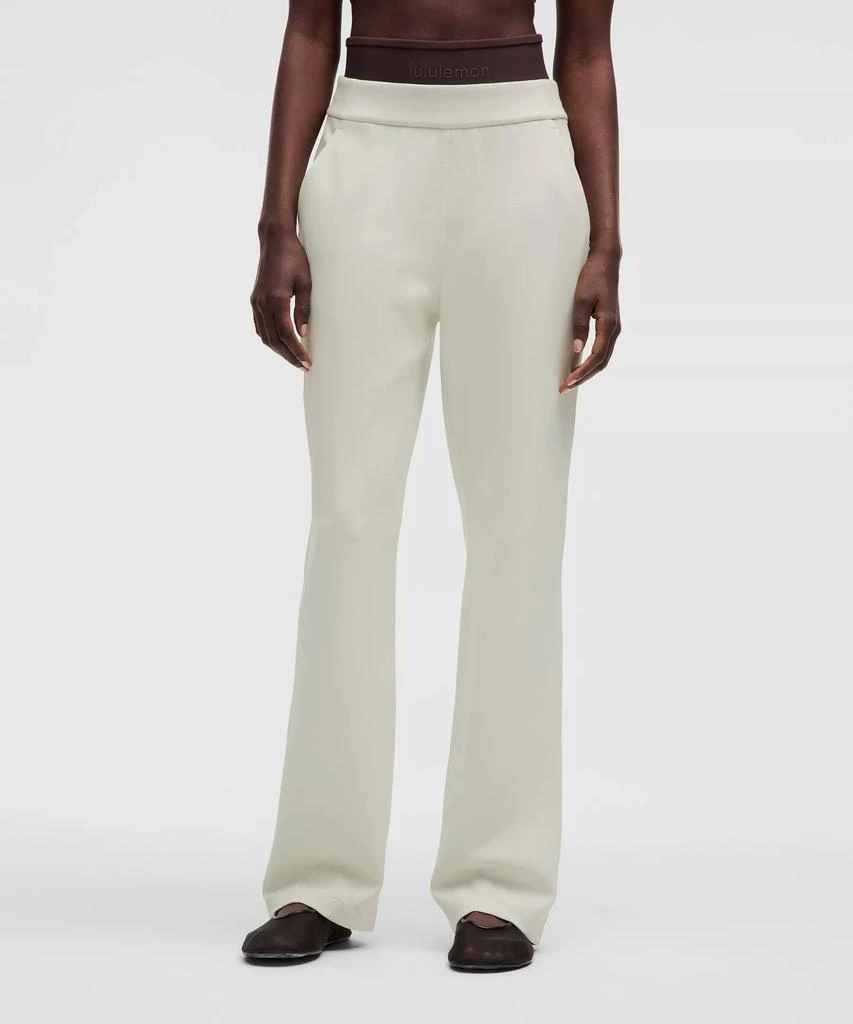 Softstreme High-Rise Straight-Leg Pant *Regular 商品