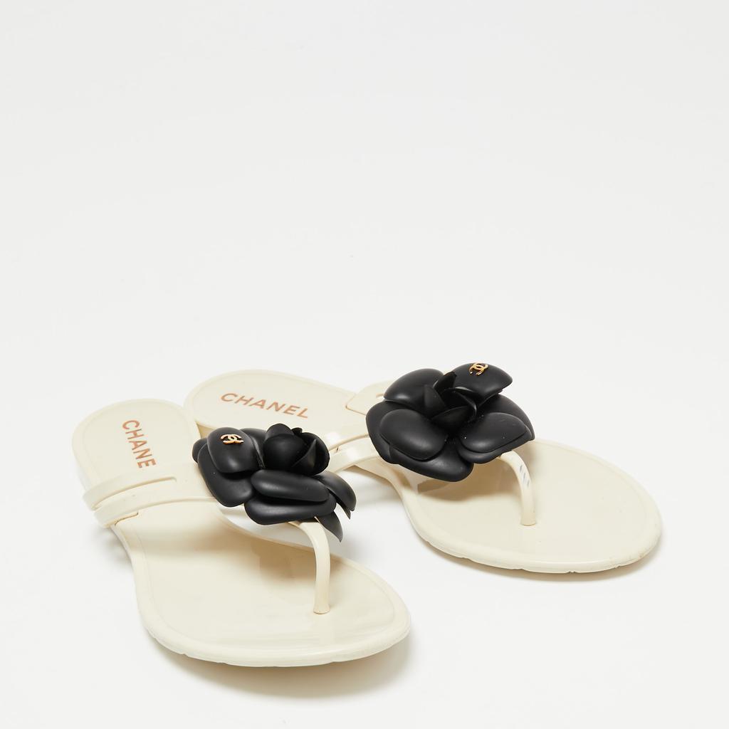 商品[二手商品] Chanel|Chanel Cream/Black Jelly Camellia Thong Flats Size 38,价格¥3002,第6张图片详细描述