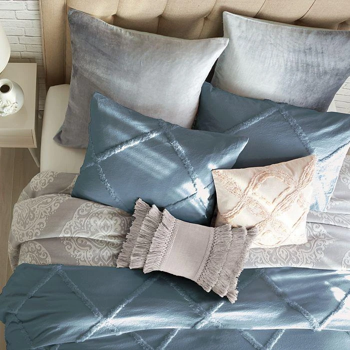 商品Peri Home|Chenille Lattice Standard Sham,价格¥299,第4张图片详细描述