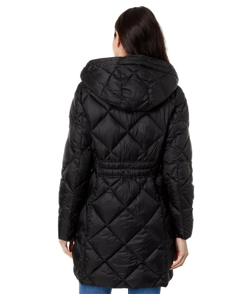 商品Michael Kors|Hooded Long Quilt Puffer M426079C68,价格¥776,第2张图片详细描述