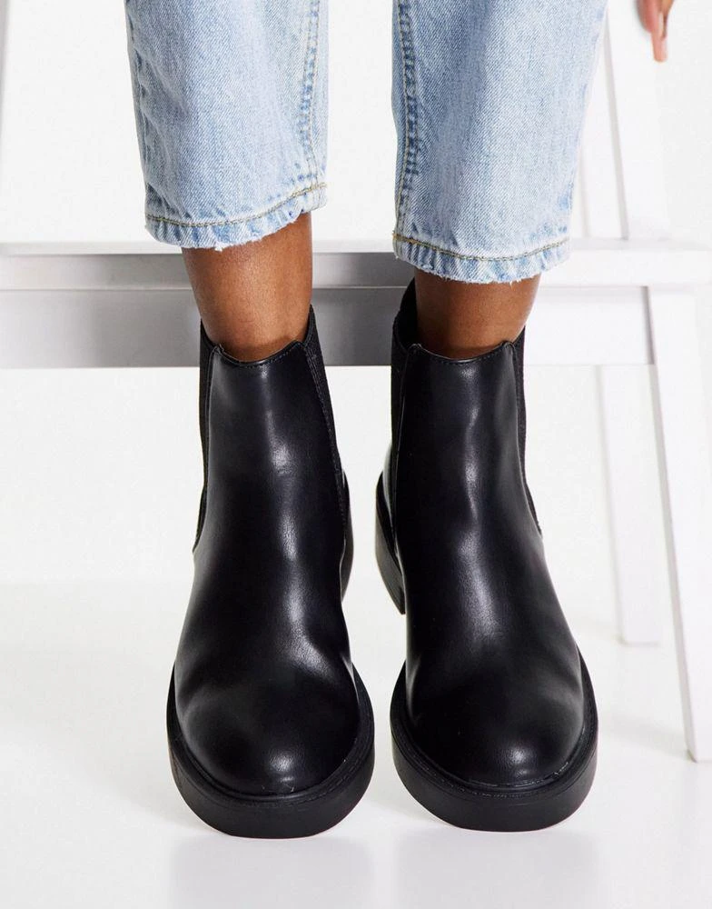 商品ASOS|ASOS DESIGN Wide Fit Alford chelsea boots in black,价格¥244,第3张图片详细描述