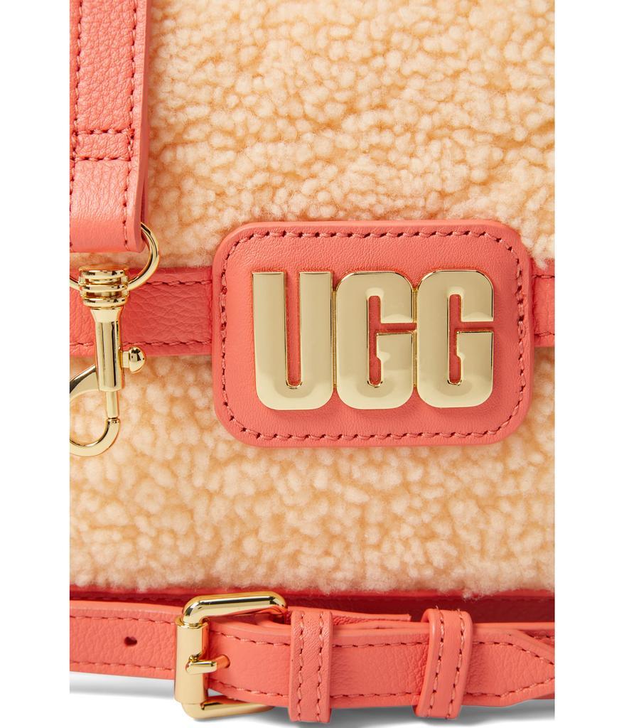 商品UGG|Dalton Crossbody Sheepskin,价格¥520,第6张图片详细描述