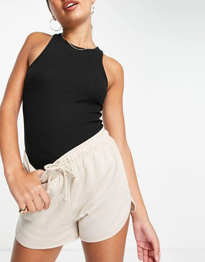 商品Topshop|Topshop 90s jersey runner short in stone,价格¥75,第1张图片