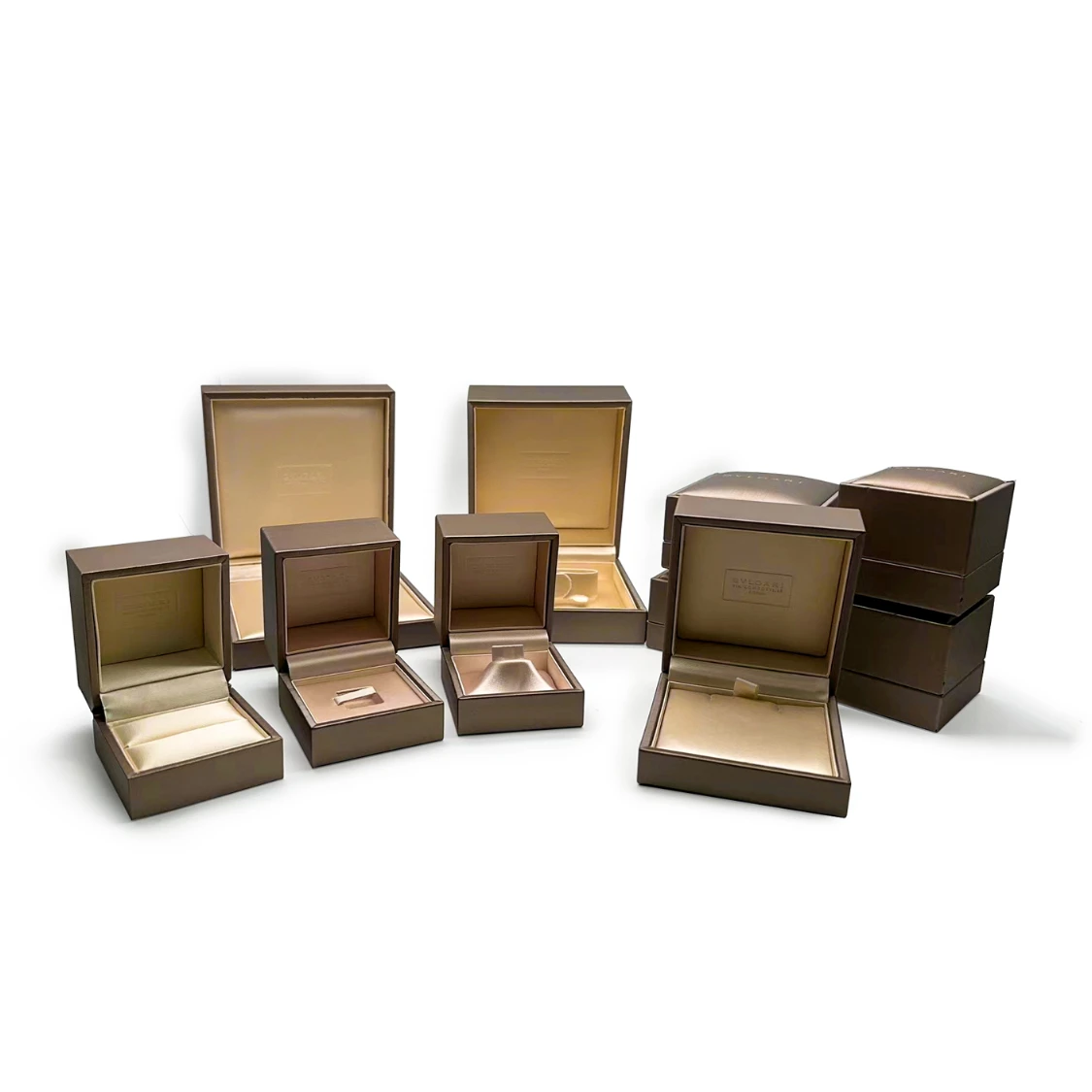 商品[国内直发] BVLGARI|宝格丽 Diva's dream系列扇形镶钻手链 白 扇子 女款,价格¥22567,第2张图片详细描述