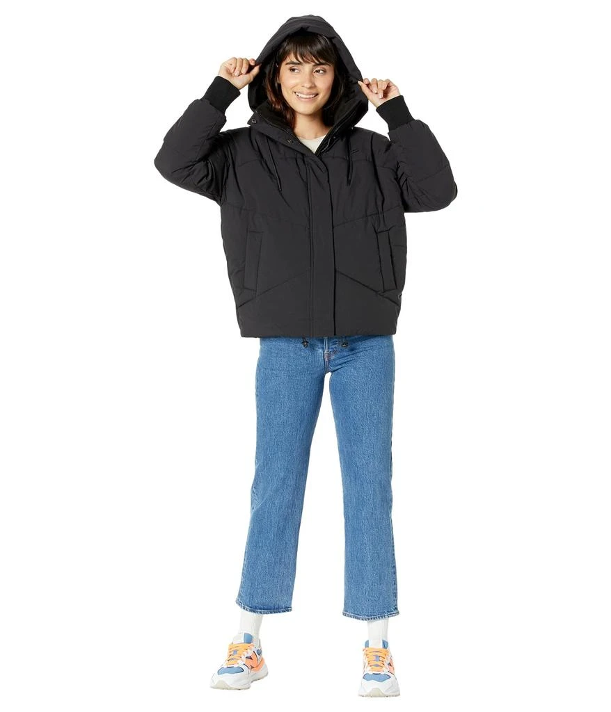 商品Levi's|Shorty Bubble Jacket with Hood,价格¥557,第4张图片详细描述